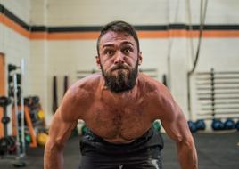 man in weightlifting