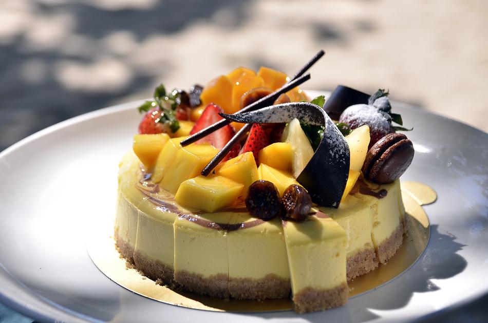 fruit and chocolate cake