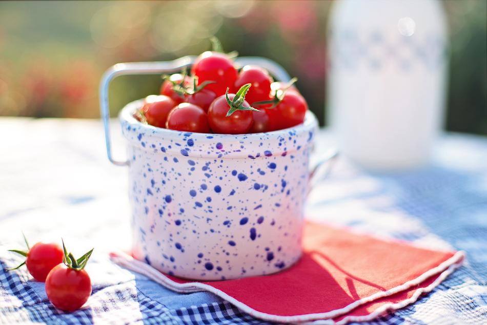 Cherry Tomatoes cup