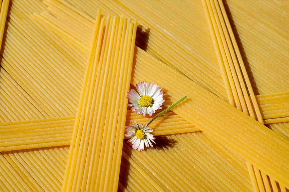 uncooked Spaghetti, background
