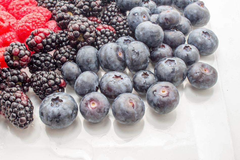 Fruits Berries reb blue