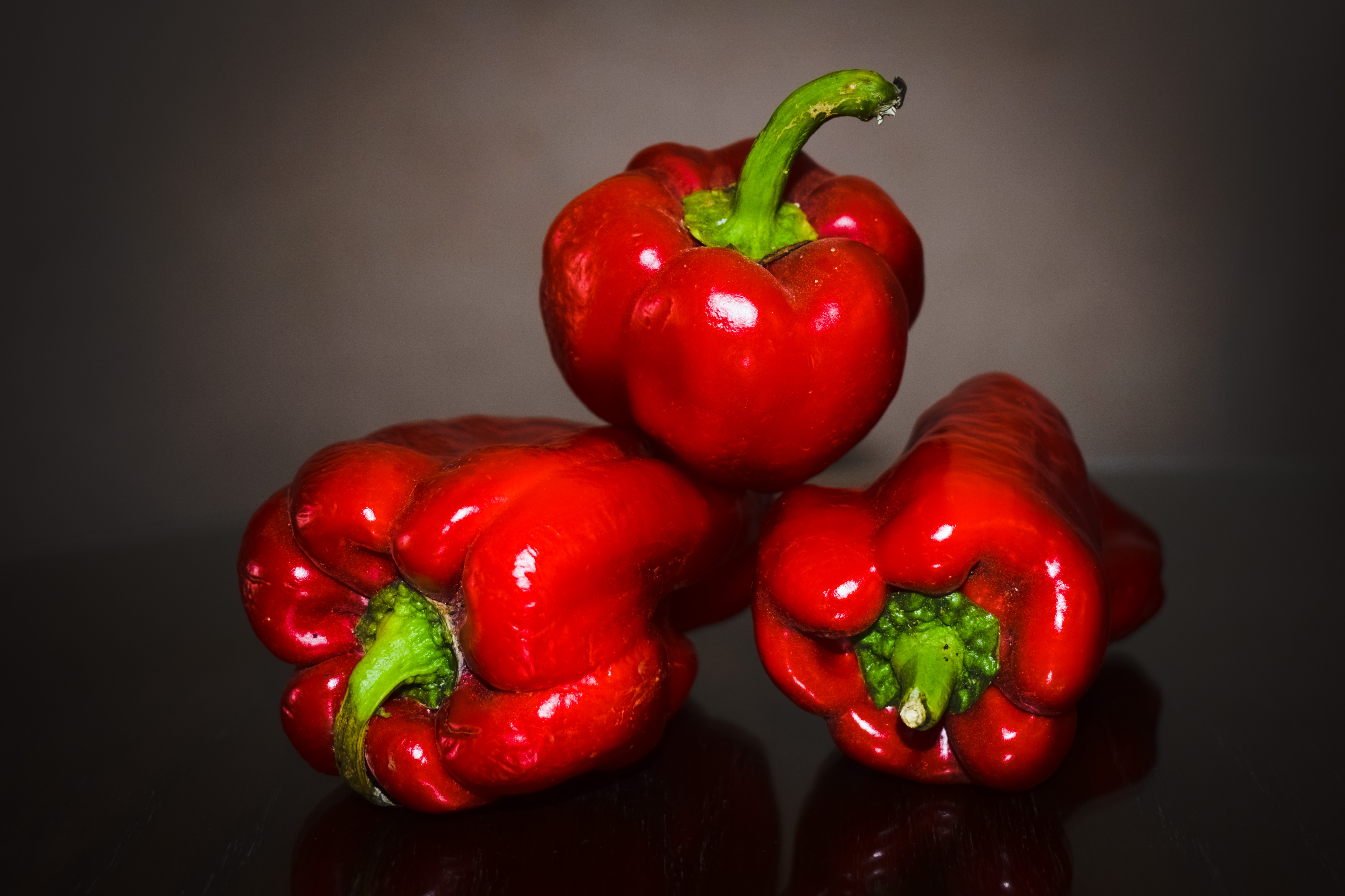 Red vegetable. Болгарский перец. Красный перец. Красные овощи. Овощи красного цвета.