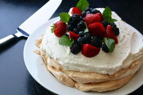 red blue Berries Pavlova Pie