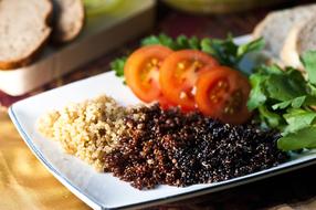quinoa seeds with vegetables