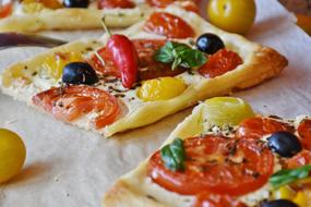 pizza or tomato pie