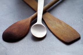 wooden spoons for kitchen