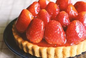 Strawberry Tart Cake