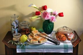 Food Table Mobile