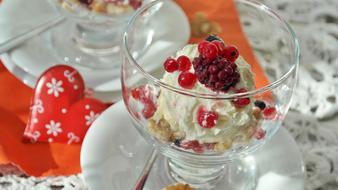 Ice Cream Berries