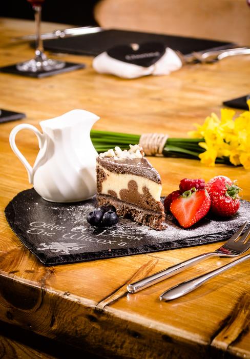 Dessert, Slate Pudding and strawberry