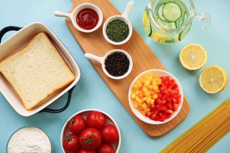 chopped vegetables, spices, white bread, lemons