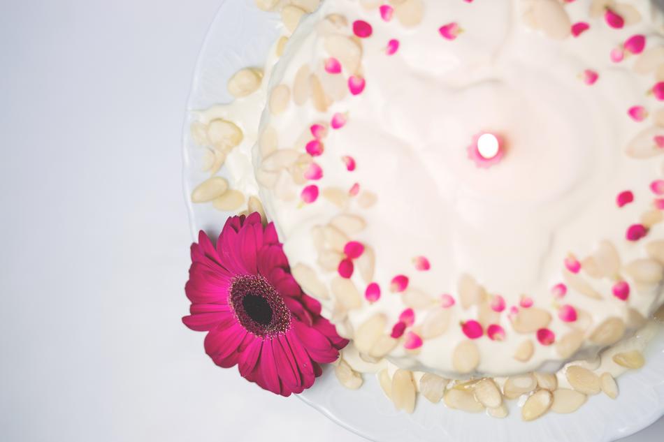 cake with a flower for the holiday