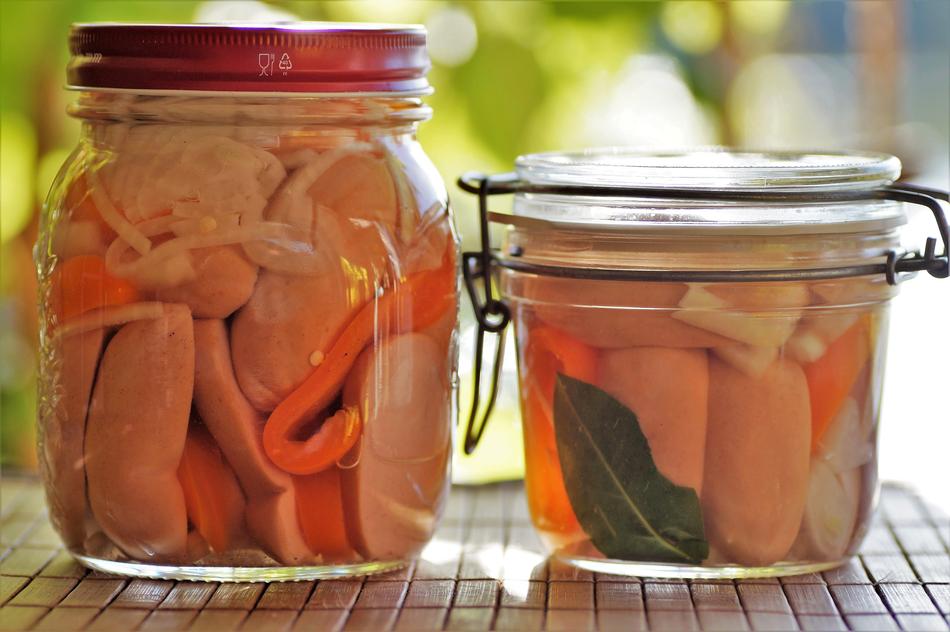 Floaters Sour Sausages in glass