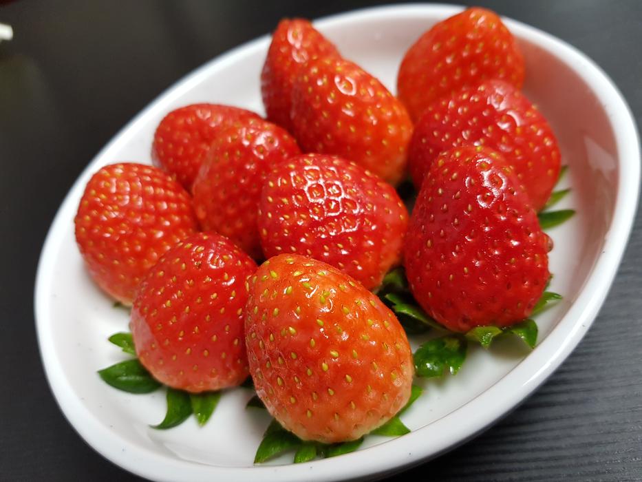 Strawberry Crispy Including