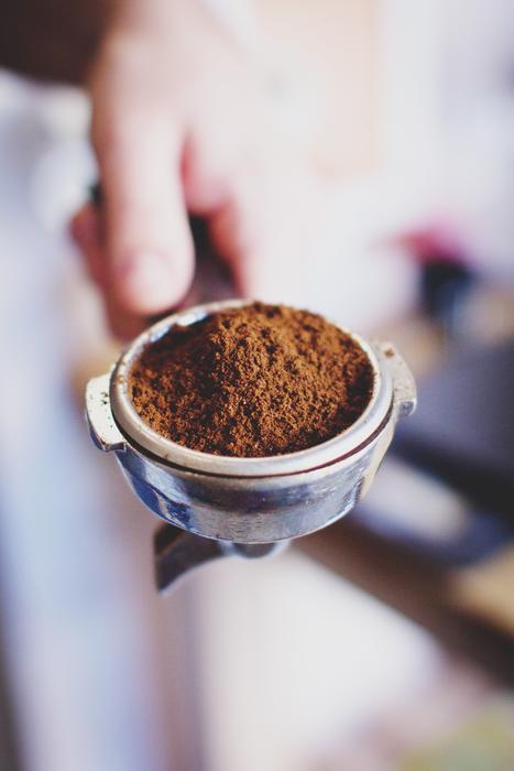 grinded coffee at cafe
