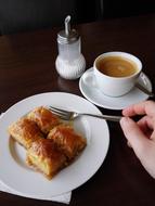 Baklava Coffee Pieces