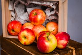 Apple Fruit Food