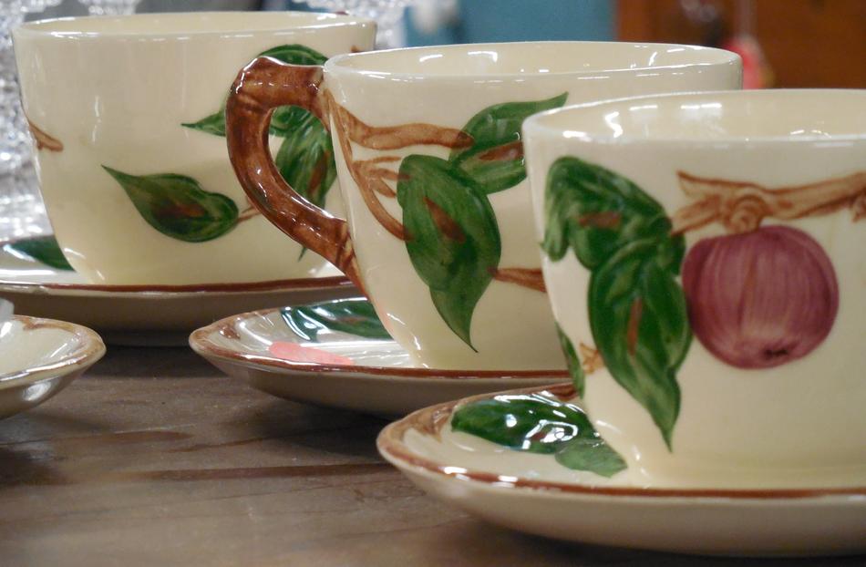 Ceramic Teacup set