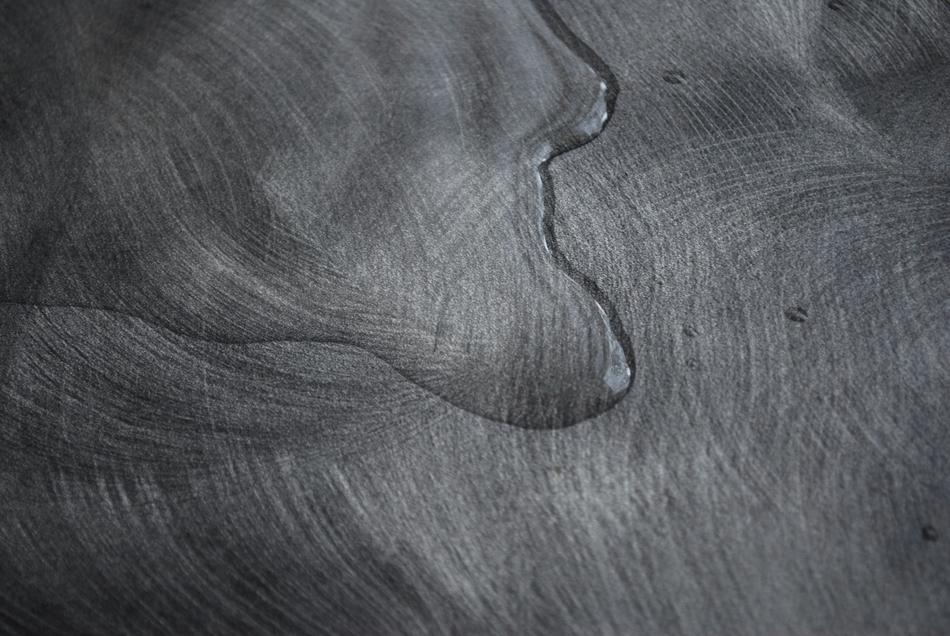 water liquid spilt