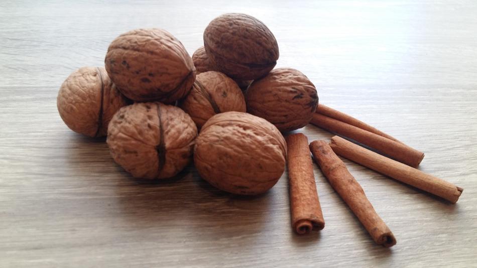 cinnamon sticks and nuts