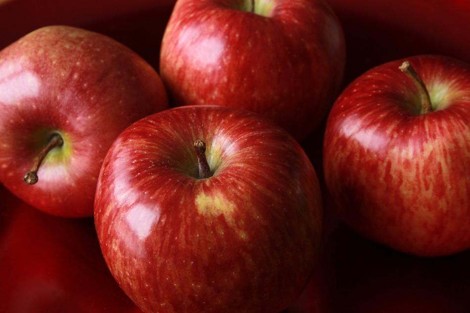 Apple Fruit Red