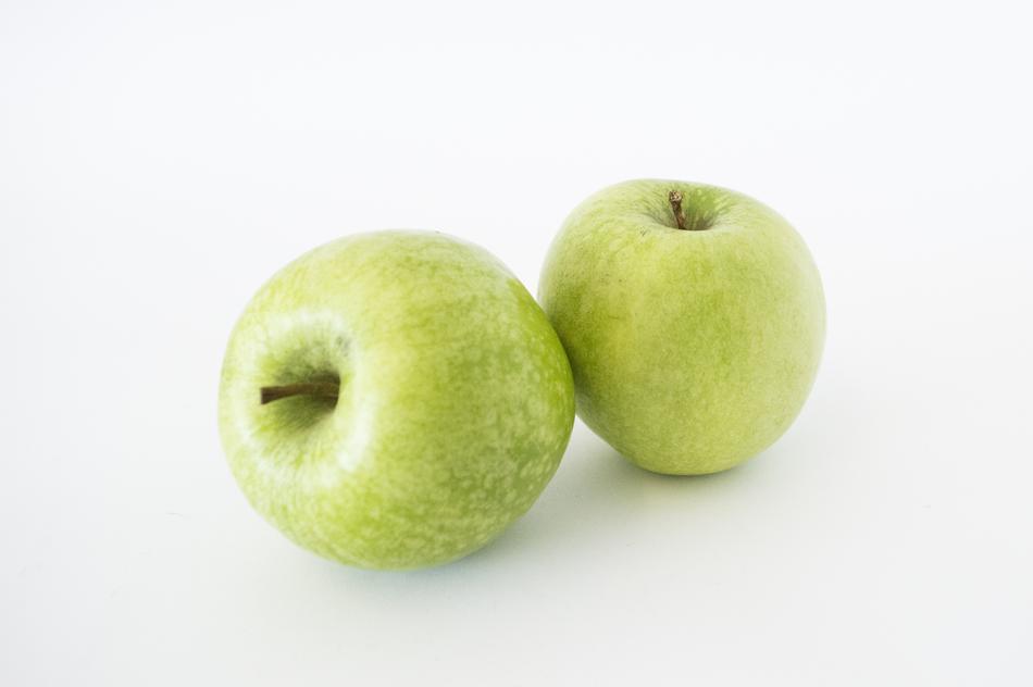 Apples Isolated Green