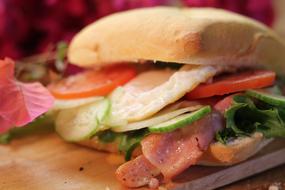 Vegetable and meat sandwich
