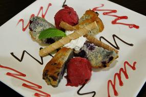 Ice Cream and Blackcurrant Muffin, dessert