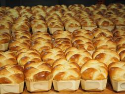 Hefekranz Easter Braid bakery
