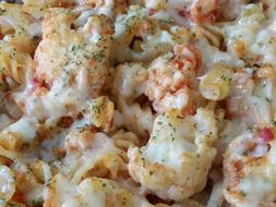 macaroni and cabbage in cheese