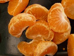 Juicy tangerine slices