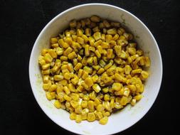 sweet corn on plate