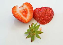 Strawberry Red Fruit cut