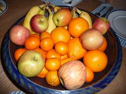 oranges apples plate