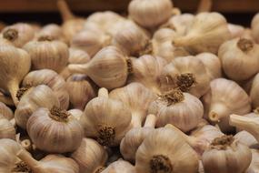 lots of garlic