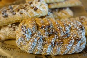 sweet baked goods crispy