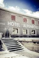 wooden hotel building