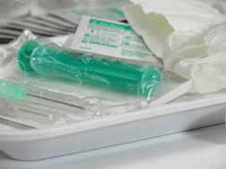 disposable syringes for vaccination