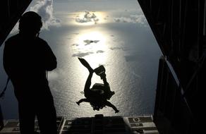Pararescueman Medical Support people