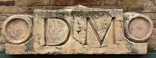 Tombstone Roman dm