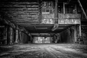 Tunnel Dark