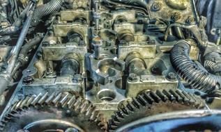 Engine, Camshafts and Gears