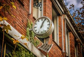 Factory Clock