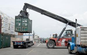 process of container loading