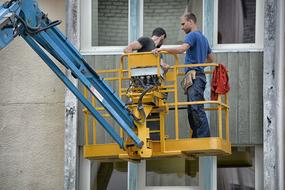 Nacelle Workers