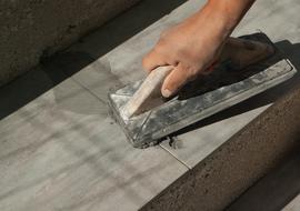 Worker Tiler Tile hand