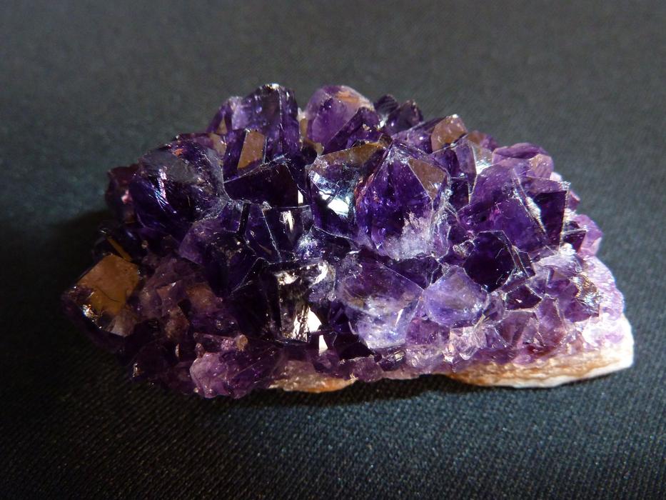 photo of crystals of purple amethyst