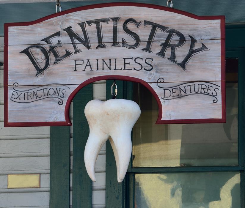 Old Dentist Sign