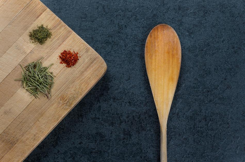 Wood-Fibre Boards and spoon