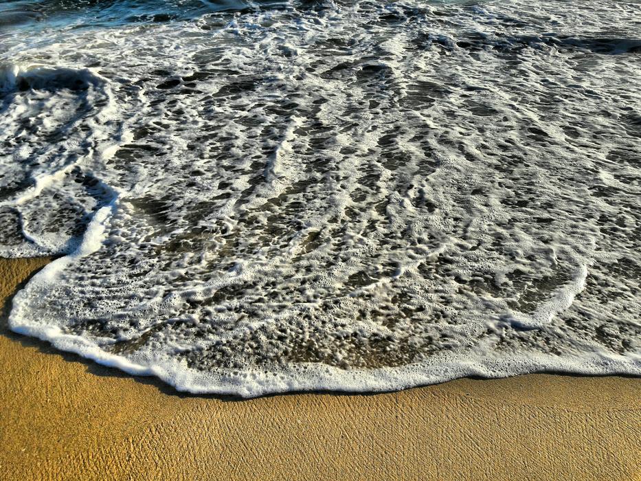 macro photo of the ocean surf